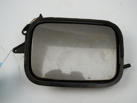 VOLET DE TRAPPE CARBURANT