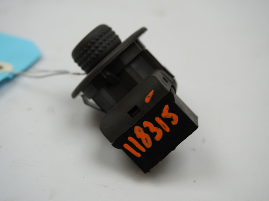 COMMANDE RETROVISSEUR EXT ELECTRIQUE