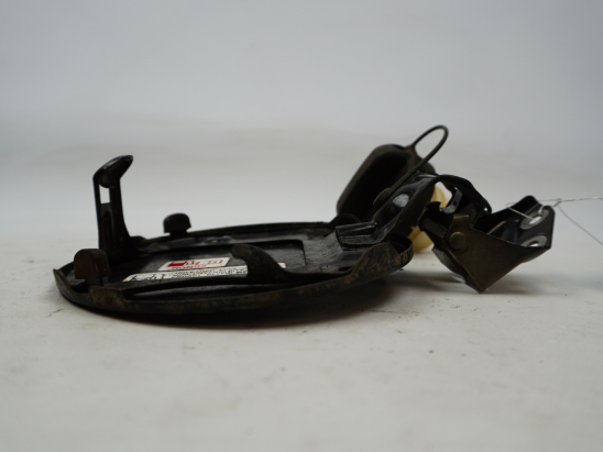 VOLET DE TRAPPE CARBURANT