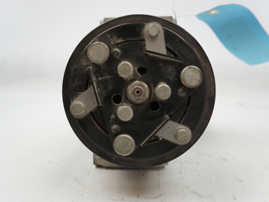 COMPRESSEUR AIR CONDITIONNE