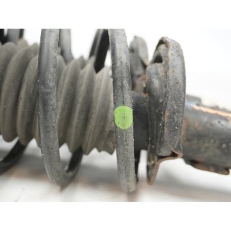 Amortisseur avant droit occasion FORD FIESTA V Phase 1 - 1.3i