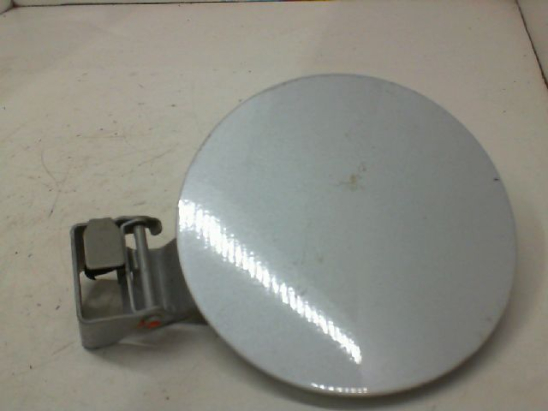 VOLET DE TRAPPE CARBURANT