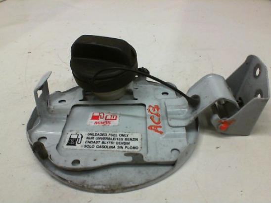 VOLET DE TRAPPE CARBURANT