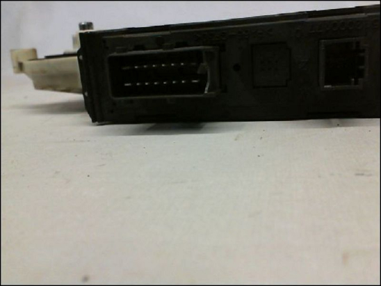 MOTEUR LEVE-VITRE AVD