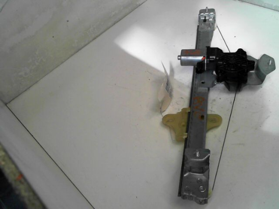 MECANISME+MOTEUR LEVE-GLACE AVG