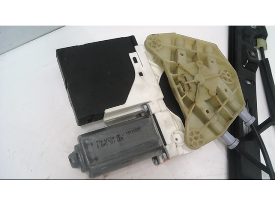 MECANISME+MOTEUR LEVE-GLACE AVD