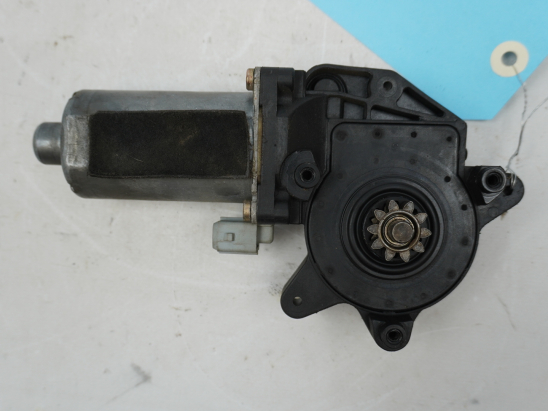 MOTEUR LEVE-VITRE AVD