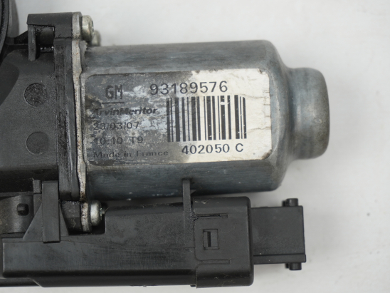 MOTEUR LEVE-VITRE AVG