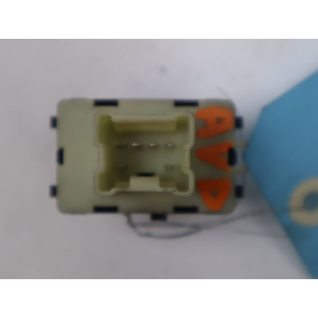 COMMANDE LEVE-GLACE PORTE AVD