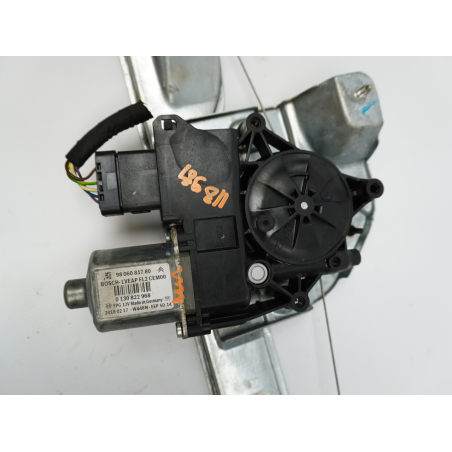 MECANISME+MOTEUR LEVE-GLACE AVD