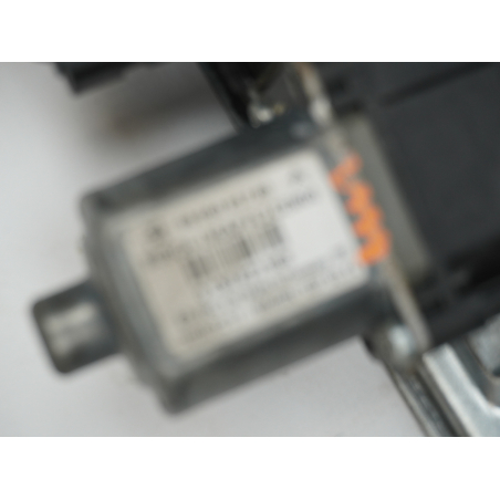 MECANISME+MOTEUR LEVE-GLACE AVD