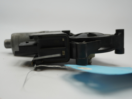 MOTEUR LEVE-VITRE AVG