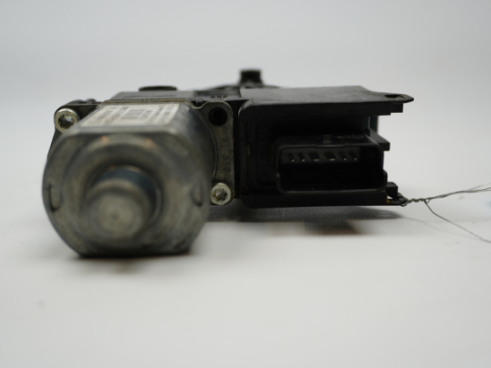 MOTEUR LEVE-VITRE AVG