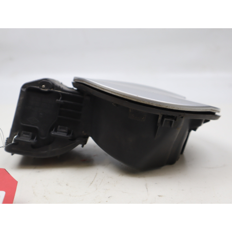 VOLET DE TRAPPE CARBURANT