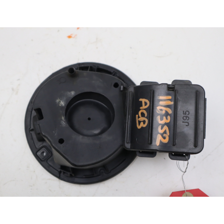 VOLET DE TRAPPE CARBURANT