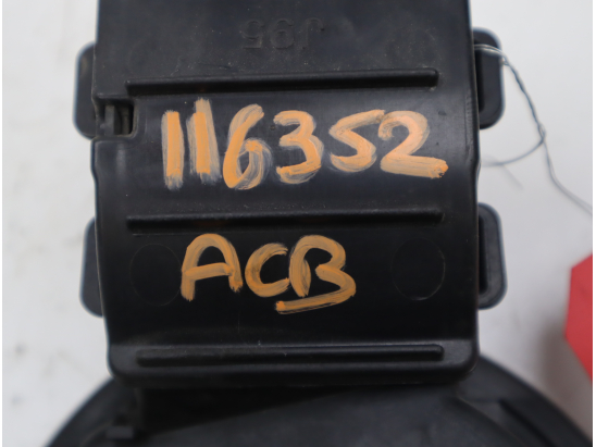 VOLET DE TRAPPE CARBURANT