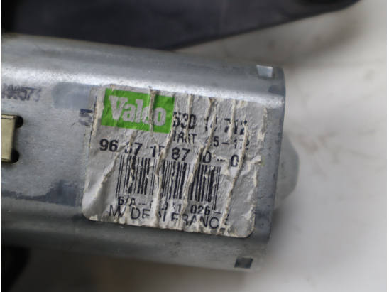 MOTEUR ESSUIE-GLACE AR