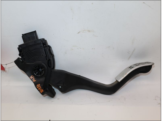 POTENTIOMETRE ACCELERATEUR