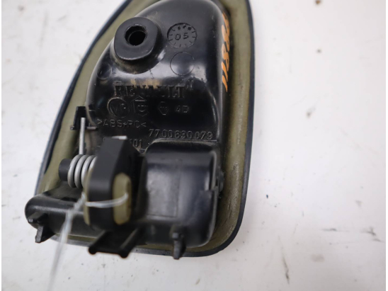 POIGNEE INT PORTE AVD