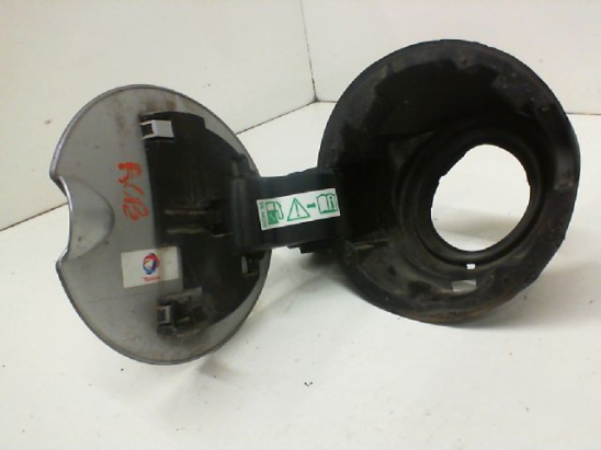 VOLET DE TRAPPE CARBURANT