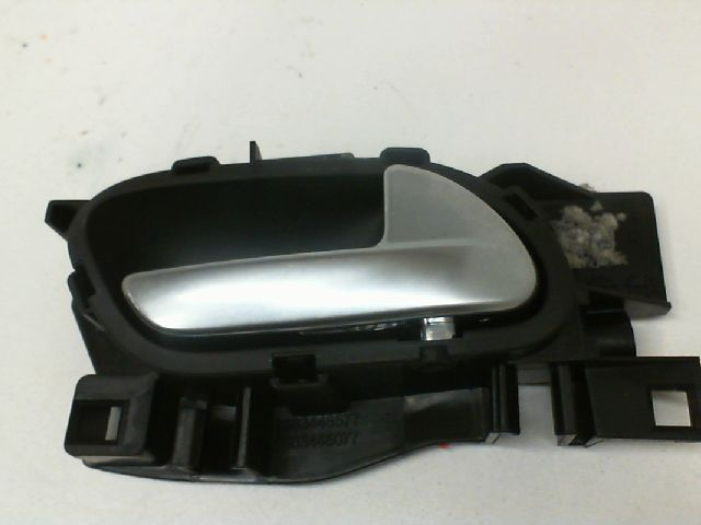 POIGNEE INT PORTE AVD