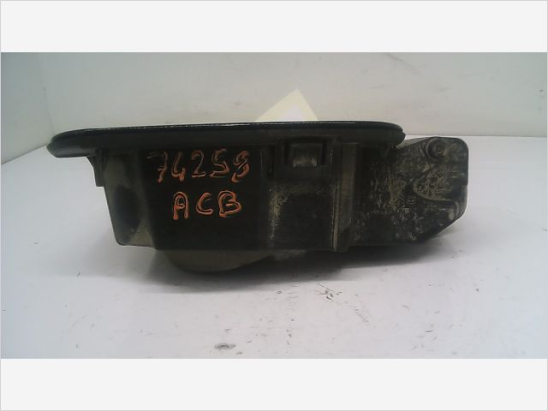 VOLET DE TRAPPE CARBURANT