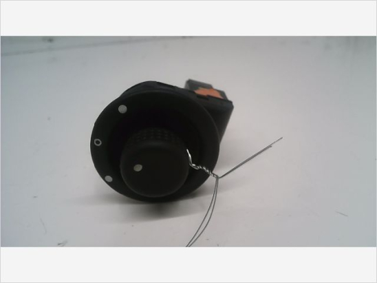 COMMANDE RETROVISSEUR EXT ELECTRIQUE