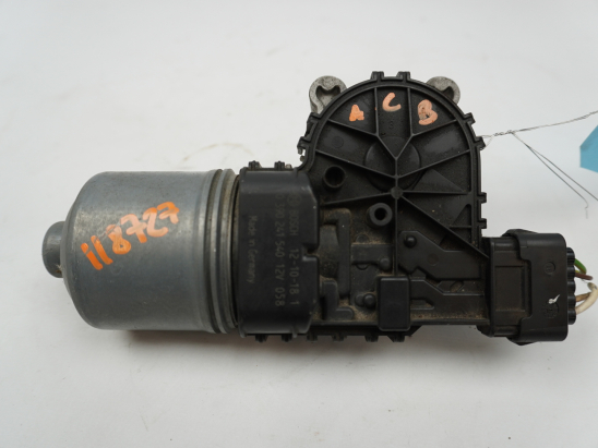 MOTEUR ESSUIE-GLACE AV