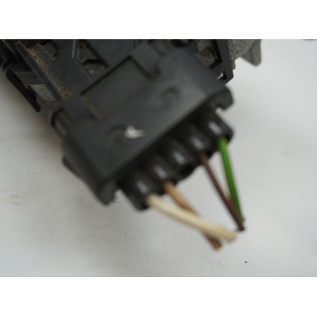 MOTEUR ESSUIE-GLACE AV