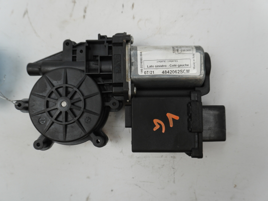 MOTEUR LEVE-VITRE AVG