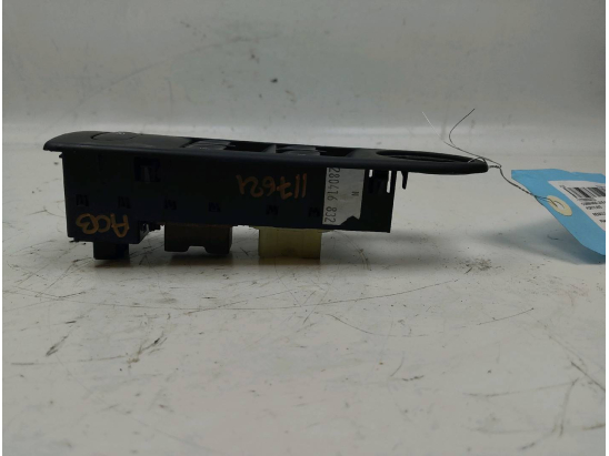 COMMANDE LEVE-GLACE PORTE AVG