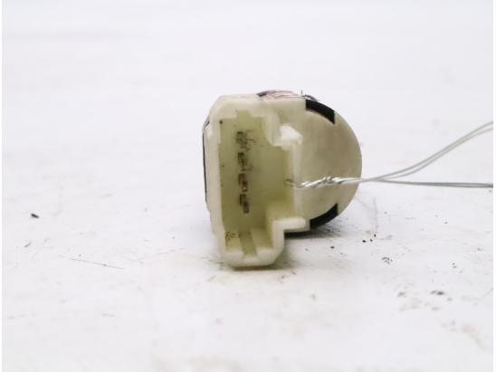 CONTACTEUR DE STOP SUR PEDALE 