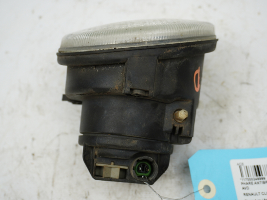 PHARE ANTIBROUILLARD AVD