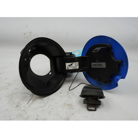 VOLET DE TRAPPE CARBURANT