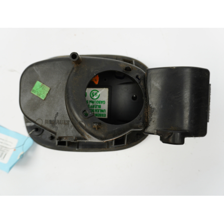 VOLET DE TRAPPE CARBURANT