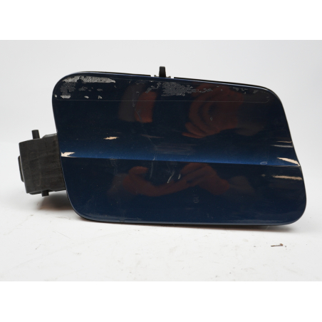 VOLET DE TRAPPE CARBURANT