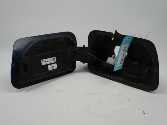 VOLET DE TRAPPE CARBURANT