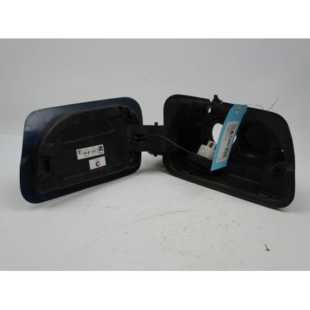 VOLET DE TRAPPE CARBURANT