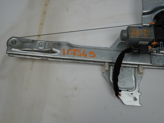 MECANISME+MOTEUR LEVE-GLACE AVD