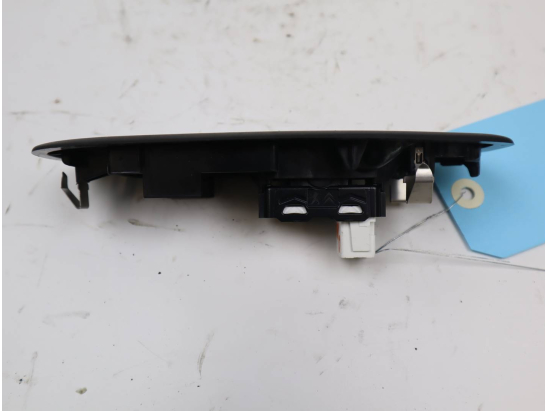 COMMANDE LEVE-GLACE PORTE AVD