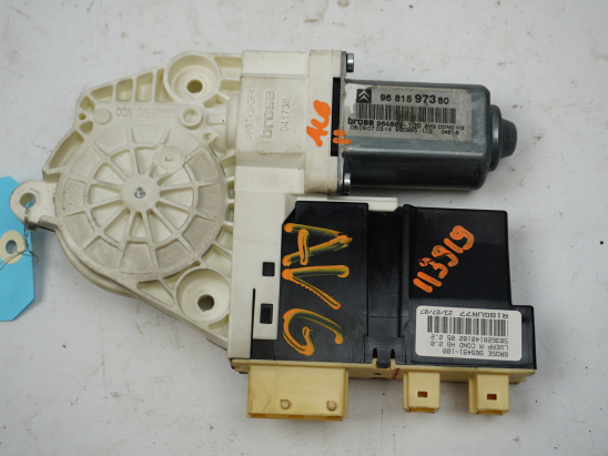 MOTEUR LEVE-VITRE AVG