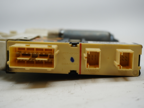 MOTEUR LEVE-VITRE AVG