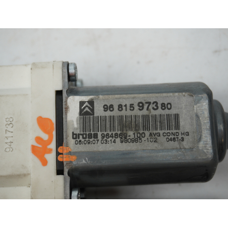 MOTEUR LEVE-VITRE AVG