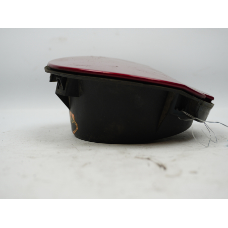 VOLET DE TRAPPE CARBURANT