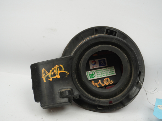 VOLET DE TRAPPE CARBURANT