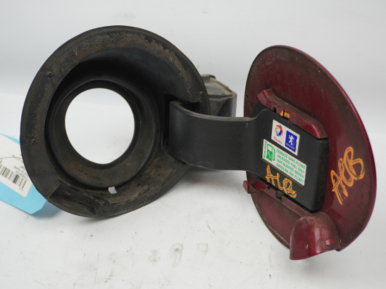 VOLET DE TRAPPE CARBURANT