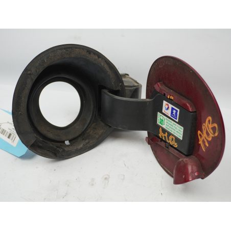 VOLET DE TRAPPE CARBURANT