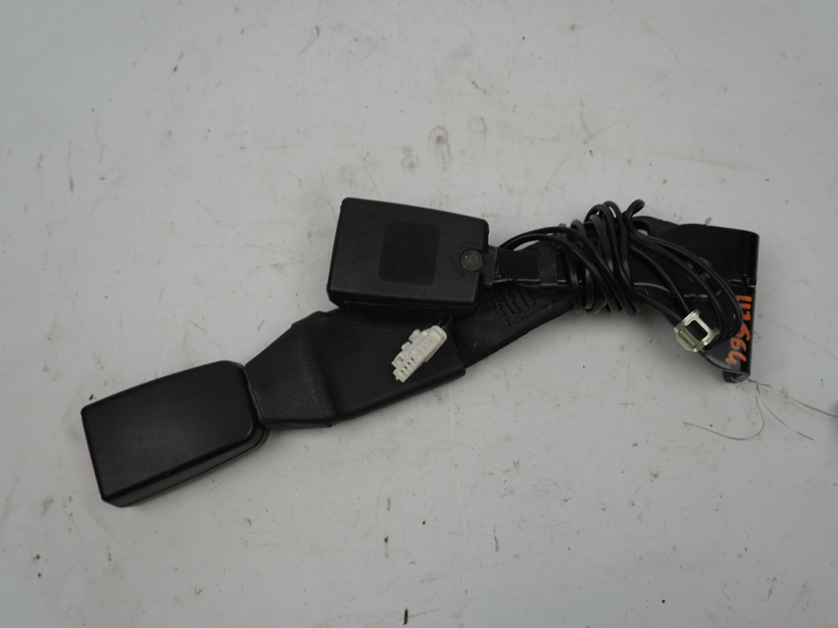 Ancrage ceinture arrière droit occasion PEUGEOT 3008 I Phase 1 - 1.6 HDI 112ch