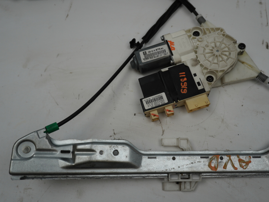 MECANISME+MOTEUR LEVE-GLACE AVD