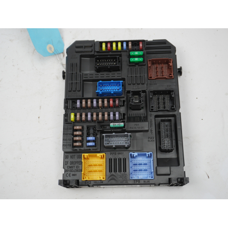 BSI (PLATINE FUSIBLE HABITACLE)